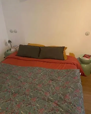 Apartment 11 Limite Marais Paris