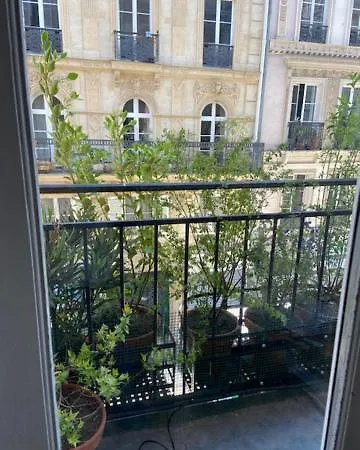 11 Limite Marais Paris